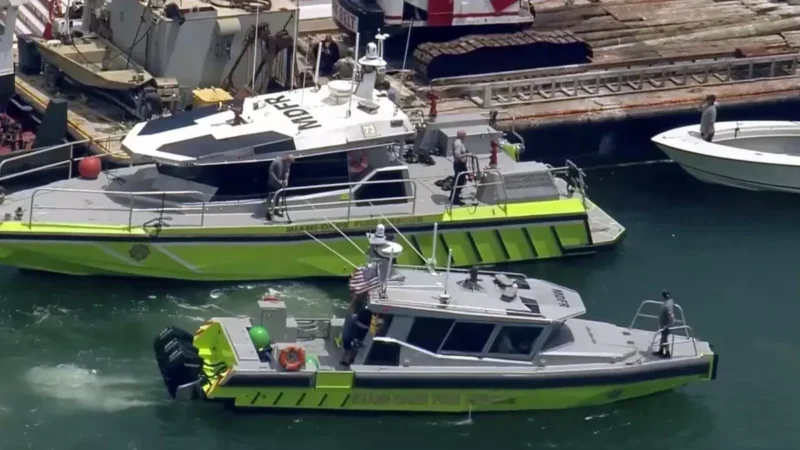 Tragedia en Miami: Dos niñas mueren tras choque entre velero y barcaza en la Bahía de Biscayne