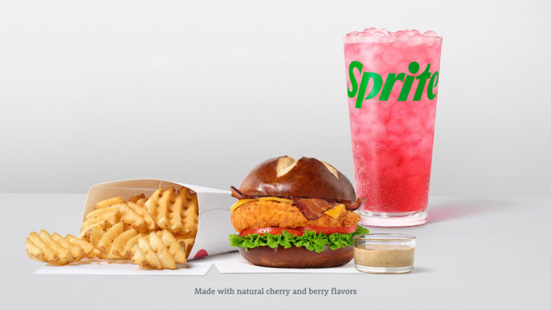 Chick-fil-A lanza sabores exclusivos para este otoño: soda de temporada, sándwich con pan de pretzel y chips innovadoras