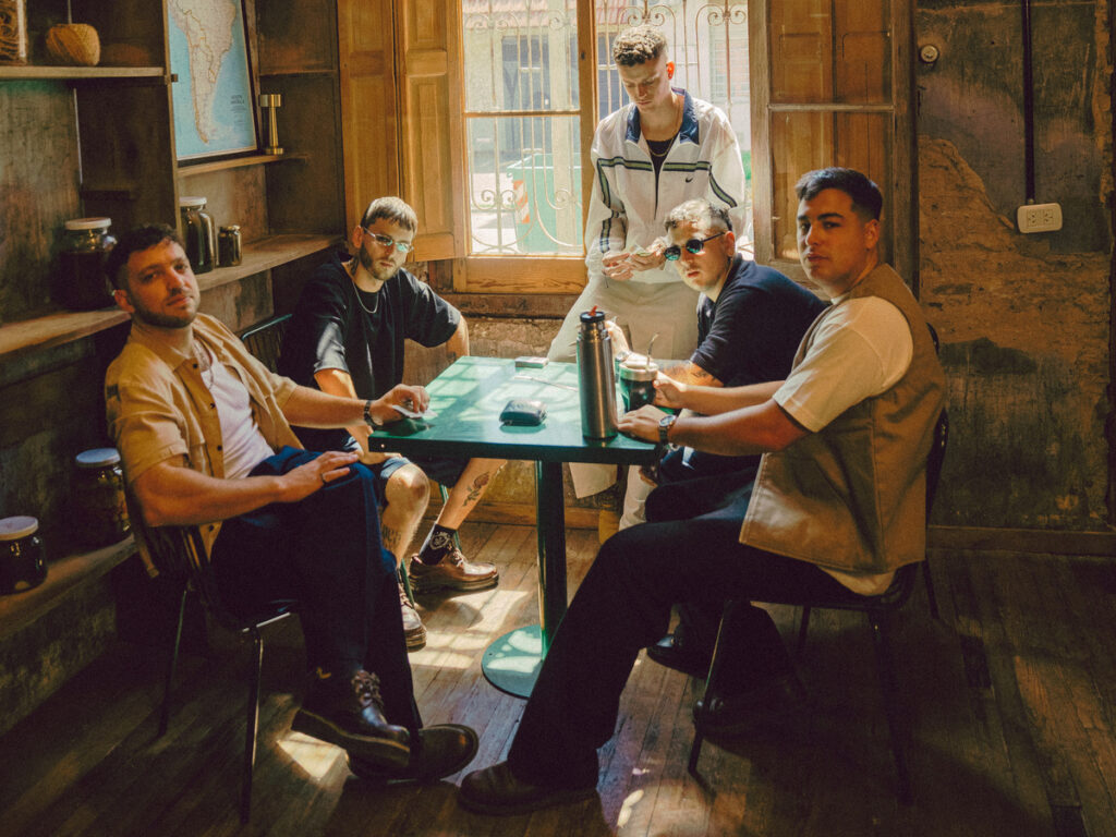 Caliope Family presenta «Emblema»